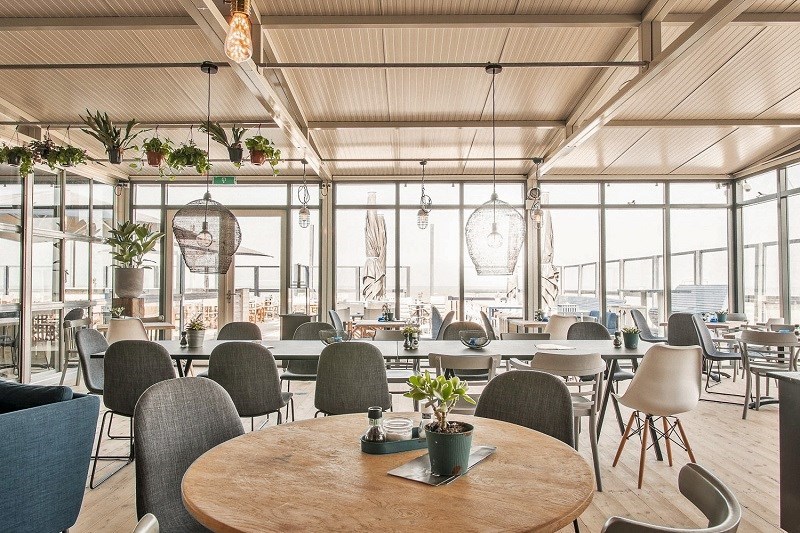 Vergaderen op het strand van Wassenaar