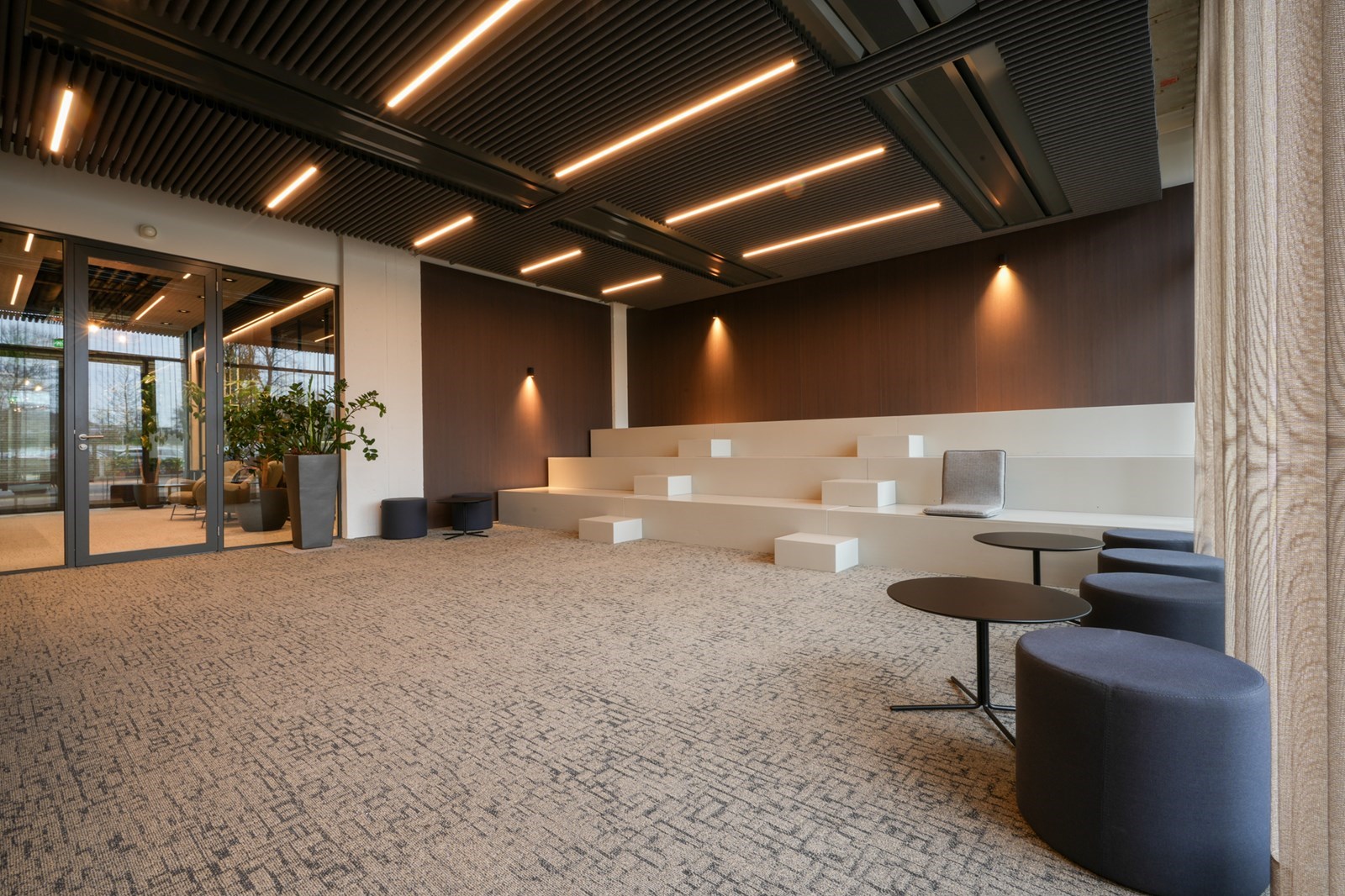 Unieke vergaderlocatie in Eindhoven op Strijp-T met Tribune