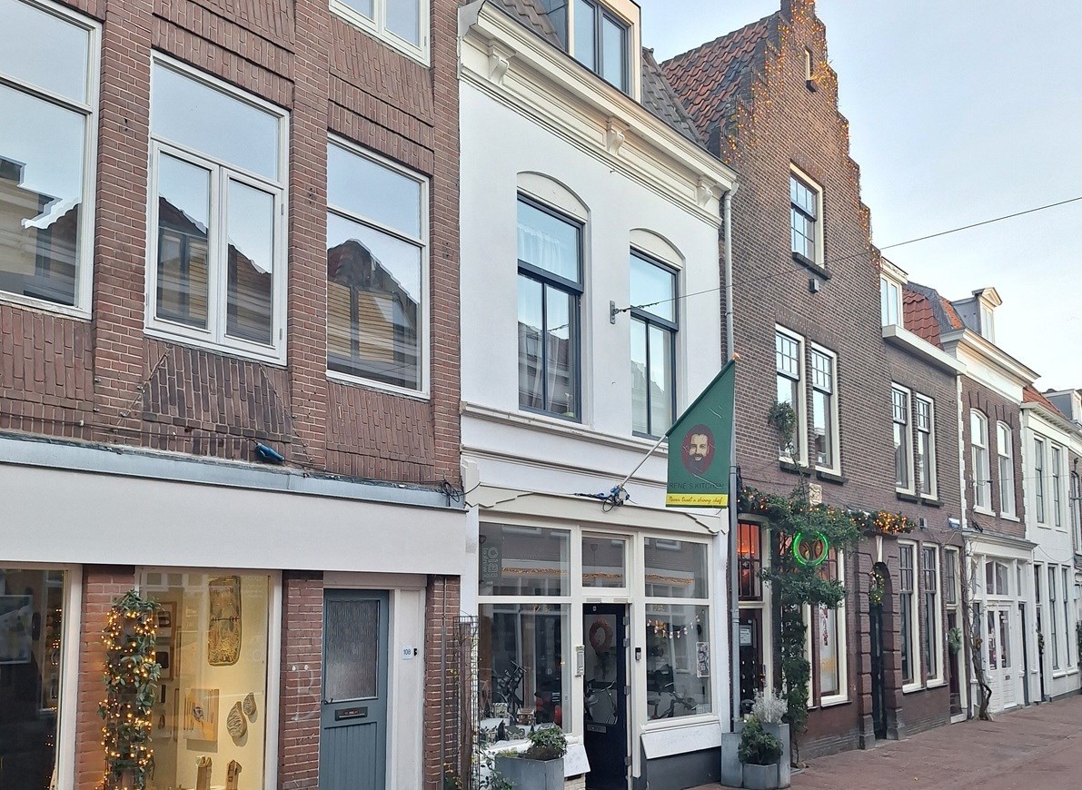 Vergaderen in het huiskamerrestaurant van René in het historische centrum van Gouda