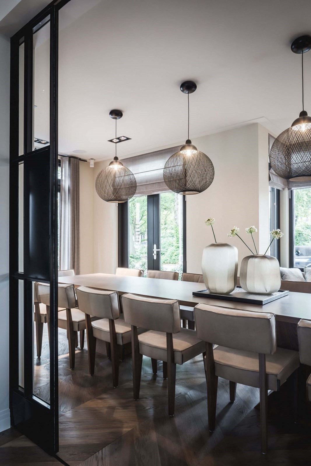 Vergadervilla aan een van de mooiste lanen van kunstenaarsdorp Bergen