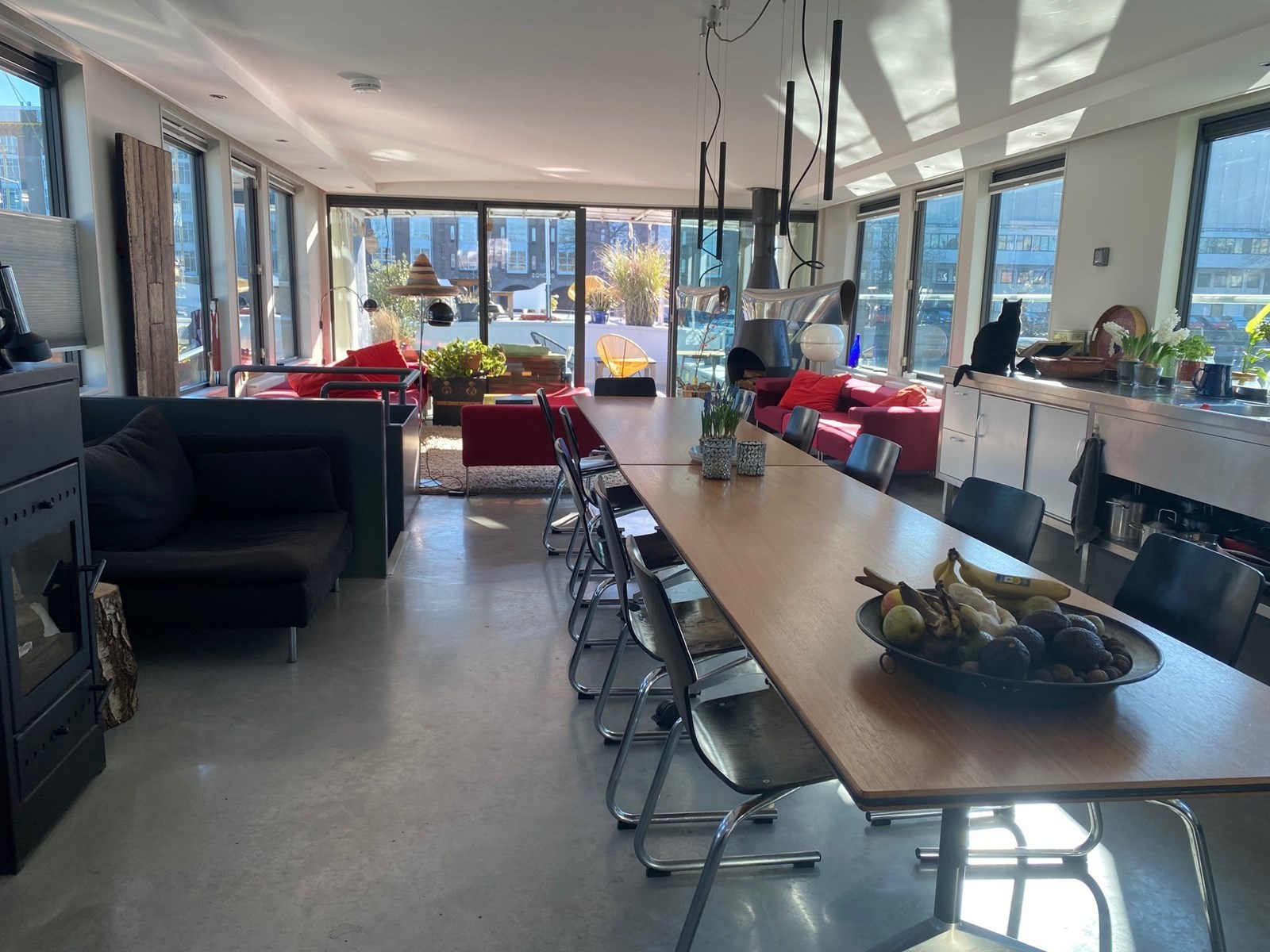 Vergaderen op een uniek schip in Amsterdam Oost