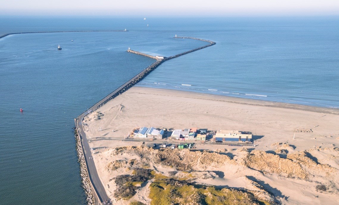 Vergaderen met vrij uitzicht op strand, zee en duinen op 30 minuten van Amsterdam