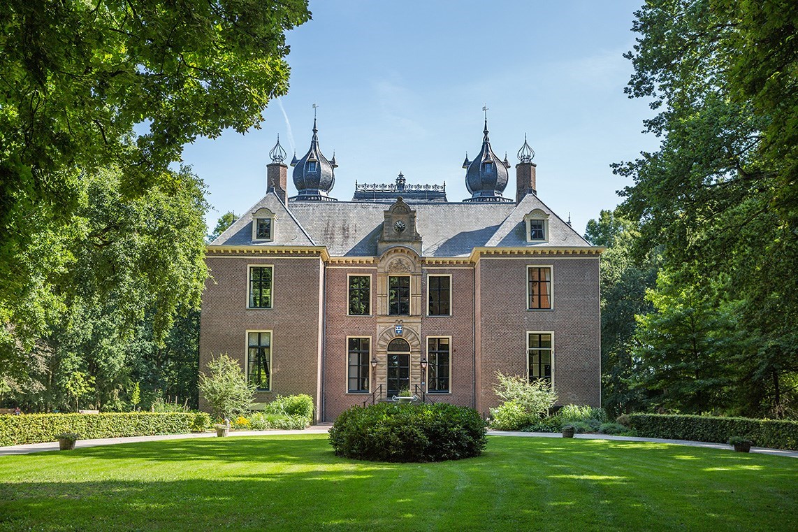 Vergaderen in een kasteel op een historisch landgoed midden in de Randstad