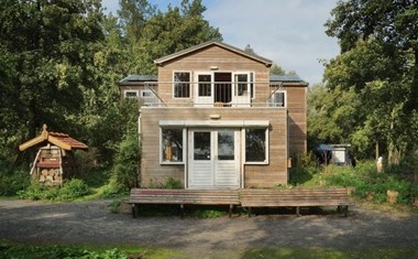 Energieneutraal houten huis vlakbij de Zuidas Energieneutraal houten huis vlakbij de Zuidas