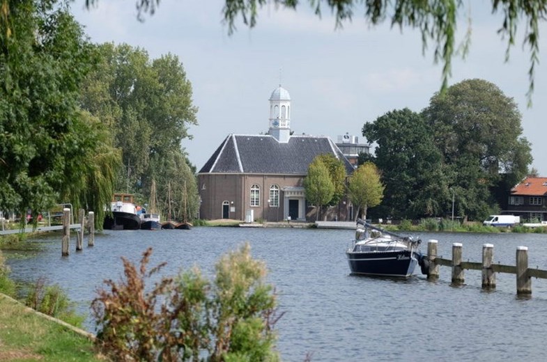 Kerk aan de Amstel Kerk aan de Amstel