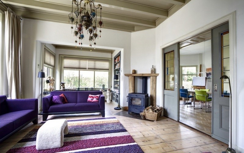 Vergaderen aan de keukentafel in een woonhuis uit 1897