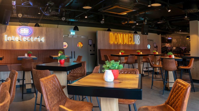 Vergaderen in het Philips stadion