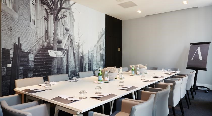 Origineel vergaderen in een voormalige gevangenis in Roermond