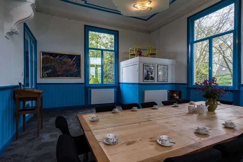 Vergaderen in het voormalige Station van Scharwoude