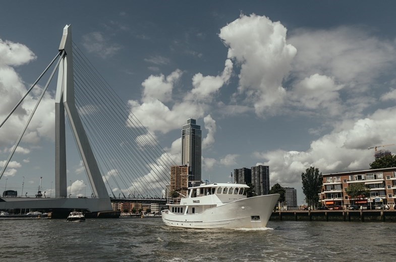 8. Samen het water op